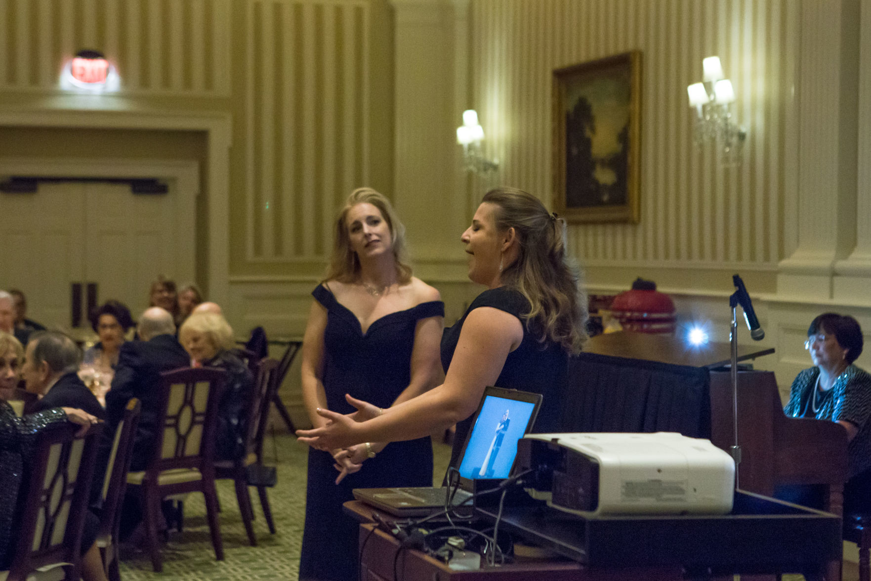 092818WinterOperaFallGala42.jpg
